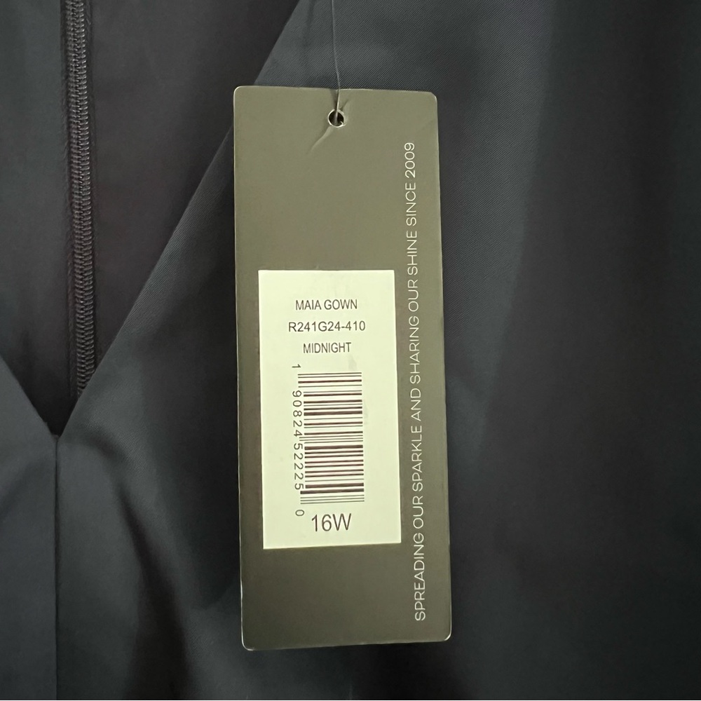 Sachin + Babi MAIA GOWN in MIDNIGHT Size 16W - Picture 7 of 11